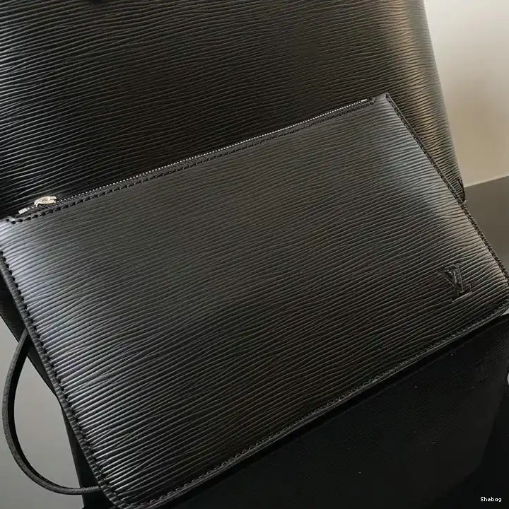 LV 19T1L0418 Bags 0814